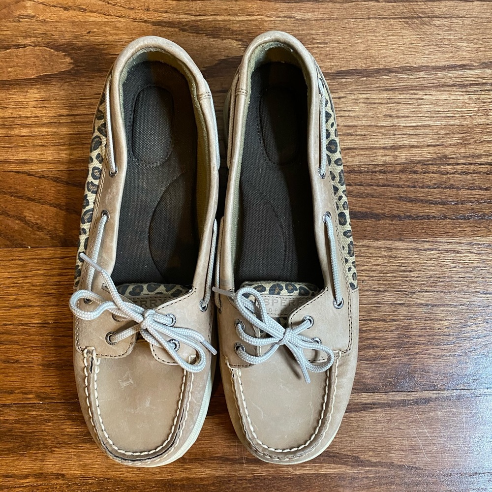 Sperry Top Sider size 11 cheetah/tan boat shoes